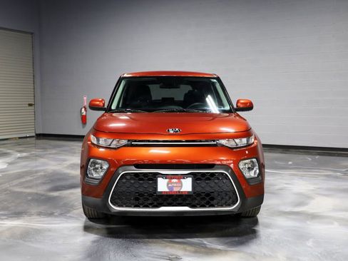 Used 2021 Kia Soul LX FWD image 2