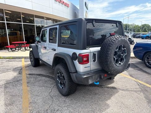 Used 2022 Jeep Wrangler Unlimited Rubicon 4xe AWD/4WD image 7