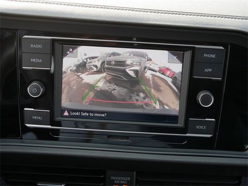 Certified 2024 Volkswagen Jetta S image 29