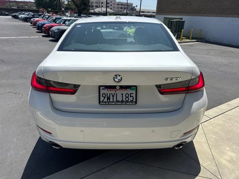 Used 2026 BMW 330i Sedan w/ Convenience Package RWD image 4