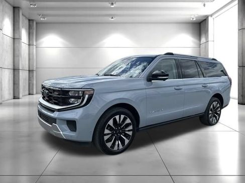 Used 2025 Ford Expedition Max Platinum w/ Driver's Package AWD/4WD image 4