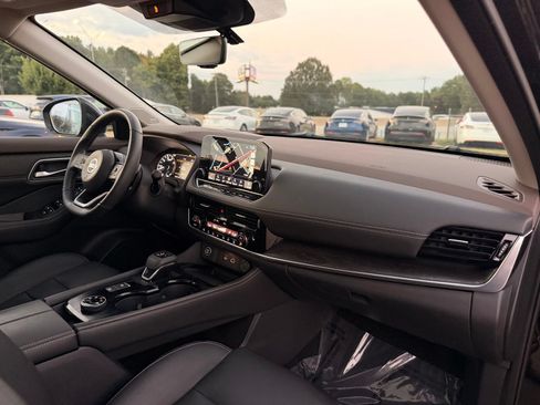 Used 2021 Nissan Rogue SL w/ Premium Package AWD/4WD image 30