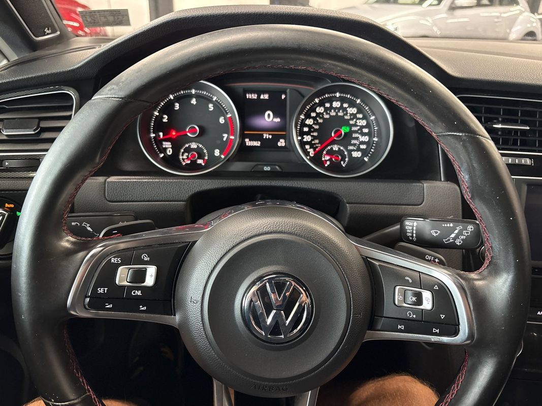 Used 2016 Volkswagen GTI SE w/ Lighting Package (SEL) FWD image 34