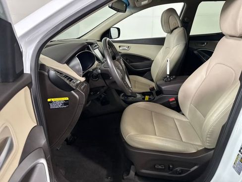 Used 2017 Hyundai Santa Fe Sport image 11