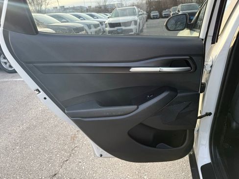 Certified 2023 Kia Seltos LX image 10