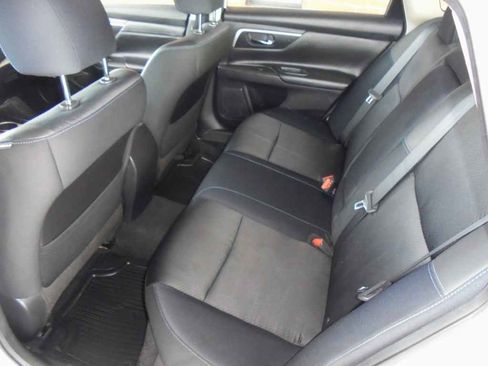 Used 2017 Nissan Altima 2.5 SR image 9