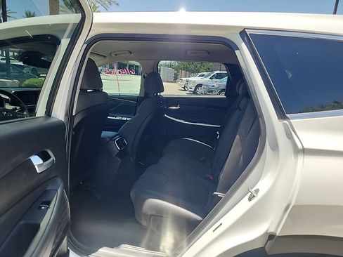 Used 2020 Hyundai Santa Fe SE AWD/4WD image 6