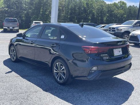 Used 2024 Kia Forte LXS FWD image 4