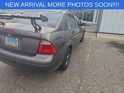 Used 2007 Ford Focus S FWD image 7