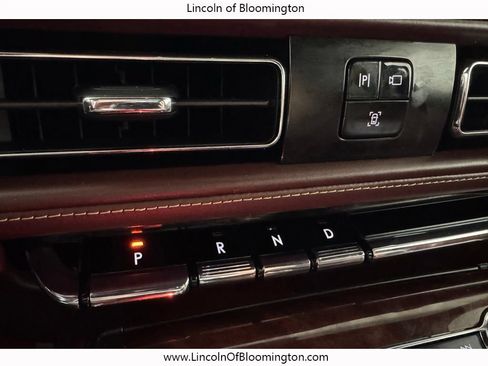 Certified 2023 Lincoln Aviator Black Label w/ Dynamic Handling Package AWD/4WD image 36