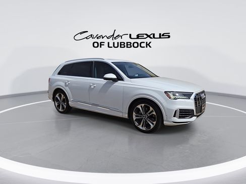 Used 2021 Audi Q7 3.0T Prestige w/ Prestige Package AWD/4WD image 2