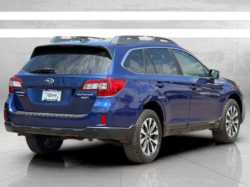 Used 2017 Subaru Outback 3.6R Limited AWD/4WD image 5