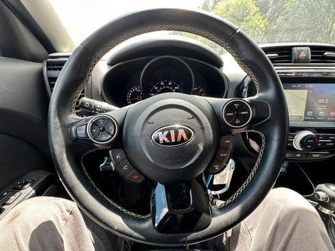 Used 2016 Kia Soul + w/ Audio Package FWD image 34