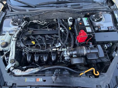 Used 2011 Ford Fusion SEL FWD image 24