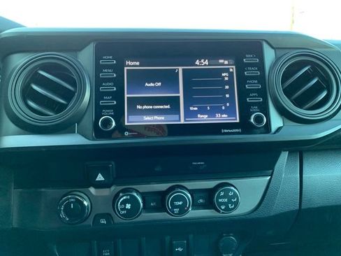 Used 2022 Toyota Tacoma SR image 21