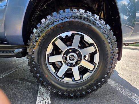 Used 2004 Toyota 4Runner SR5 image 48