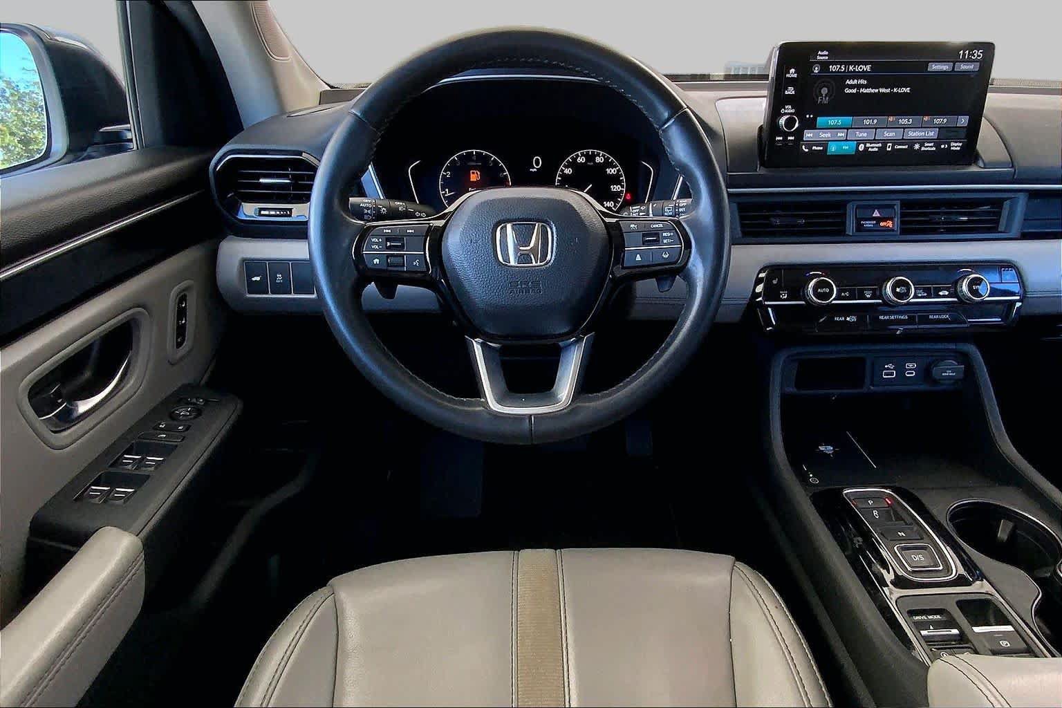 Used 2025 Honda Pilot EX-L image 6