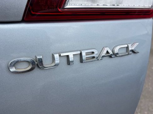 Used 2015 Subaru Outback 2.5i Limited AWD/4WD image 26