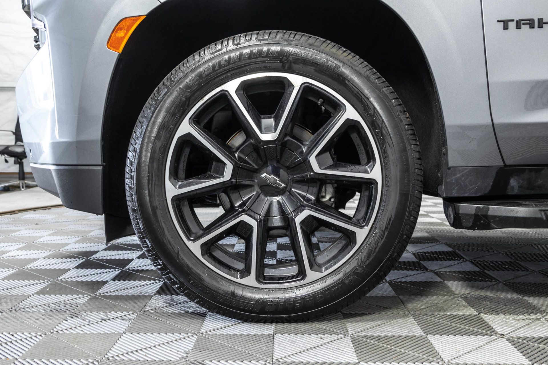 Used 2022 Chevrolet Tahoe RST w/ Luxury Package AWD/4WD image 53