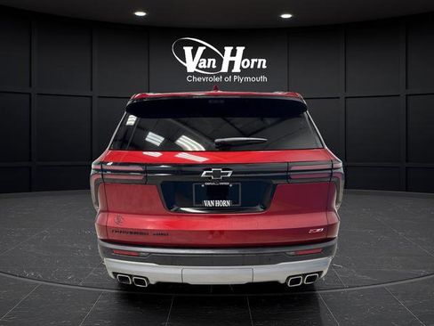 Used 2024 Chevrolet Traverse Z71 w/ Enhanced Driving Package image 13