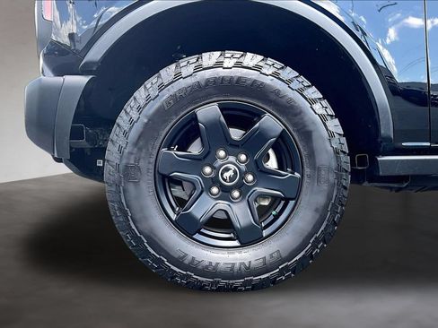 Used 2024 Ford Bronco Black Diamond AWD/4WD image 9