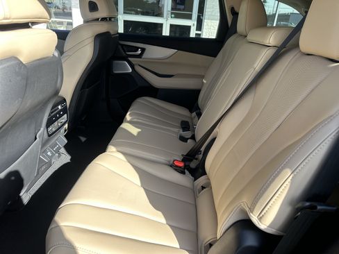 Used 2025 Acura MDX w/ Technology Package AWD/4WD image 13