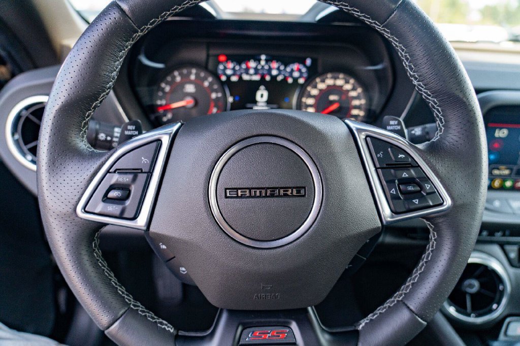 Used 2023 Chevrolet Camaro SS RWD image 17