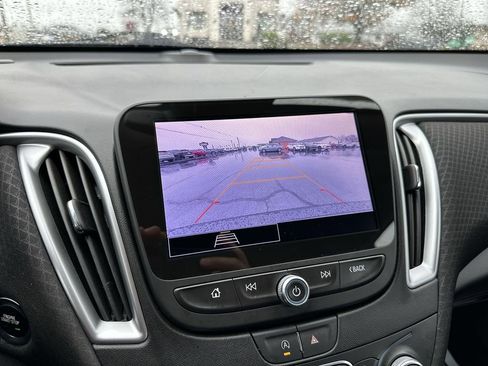 Used 2024 Chevrolet Malibu LT w/ Midnight Edition image 17