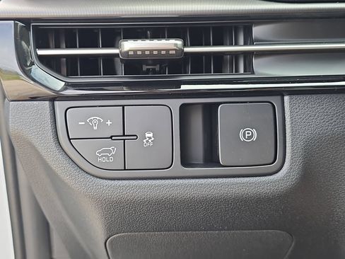 New 2026 Kia Sportage EX FWD image 28