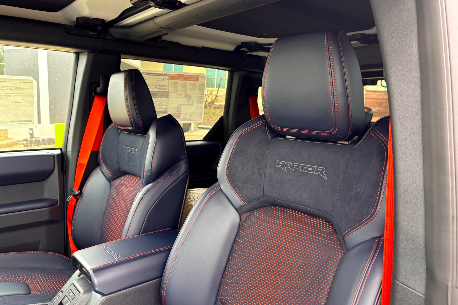 New 2025 Ford Bronco Raptor w/ Interior Carbon Fiber Pack AWD/4WD image 8