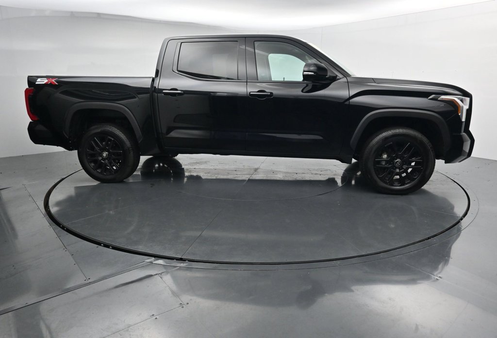 Used 2023 Toyota Tundra SR5 w/ SR5 Convenience Package AWD/4WD image 9