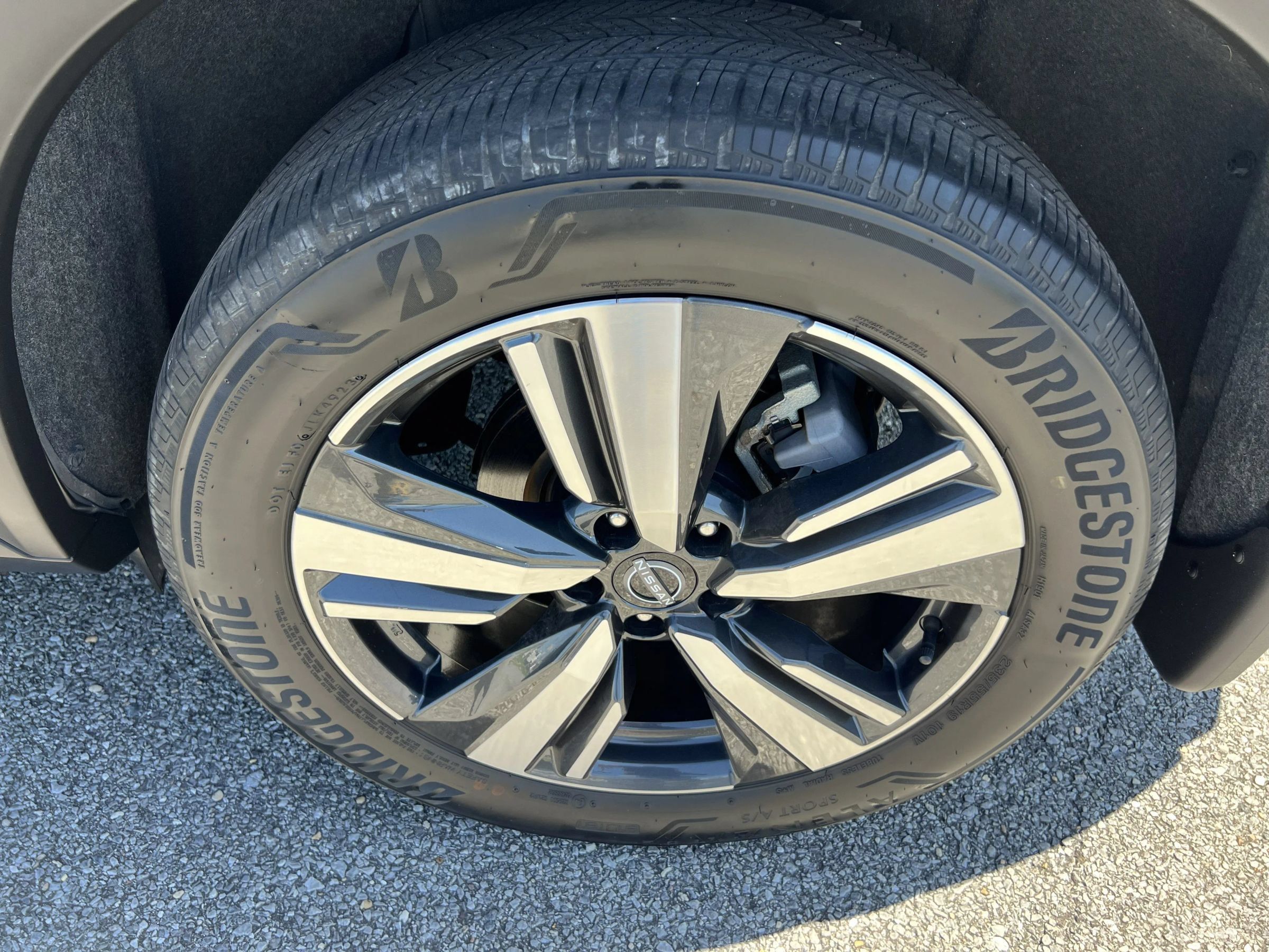 Used 2024 Nissan Rogue SL w/ SL Premium Package FWD image 24