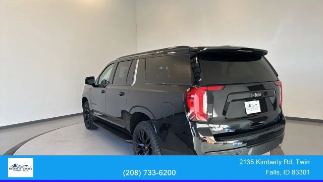Used 2021 GMC Yukon XL Denali w/ LPO, Illumination Package AWD/4WD image 5