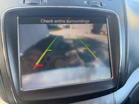 Used 2018 Dodge Journey Crossroad AWD/4WD image 7
