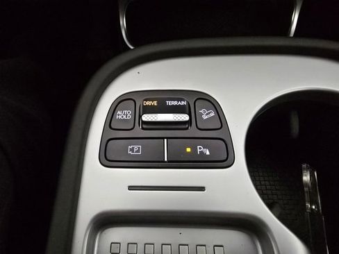 New 2026 Hyundai Ioniq 9 SE image 17