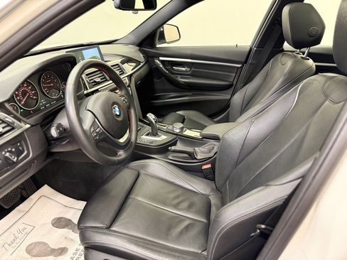 Used 2018 BMW 330i xDrive Wagon AWD/4WD image 5