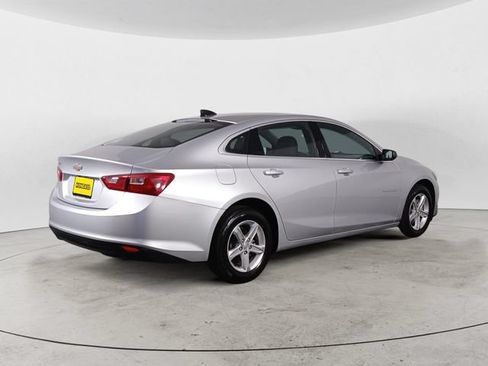 Used 2021 Chevrolet Malibu LS FWD image 5