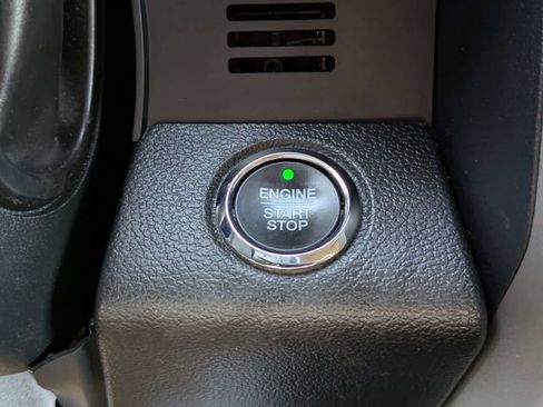 Used 2020 Ford F150 Lariat image 26