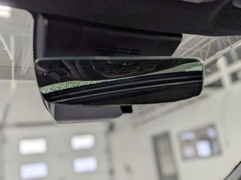 Used 2024 Toyota Corolla Cross XSE image 31