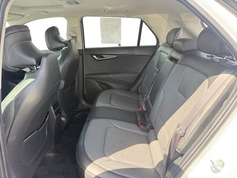Used 2023 Kia Niro Wave FWD image 16