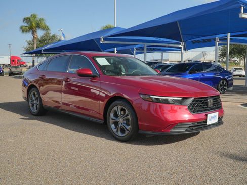 Used 2024 Honda Accord EX image 3