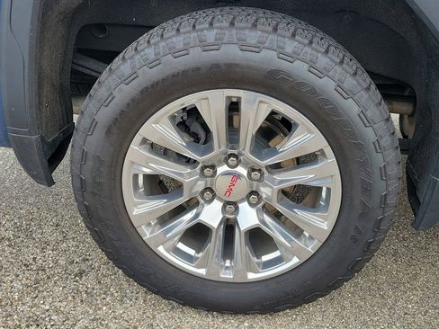 Used 2024 GMC Sierra 1500 Denali w/ Technology Package AWD/4WD image 6
