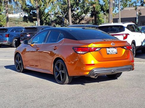 Used 2022 Nissan Sentra SR w/ Electronics Package image 3