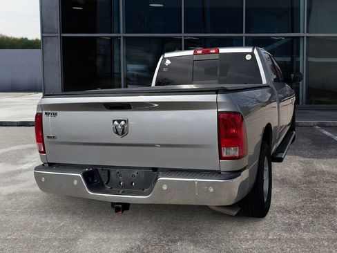 Used 2020 RAM 1500 Classic SLT w/ Luxury Group RWD image 7