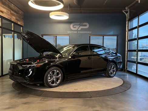 Used 2023 Honda Accord EX-L image 27