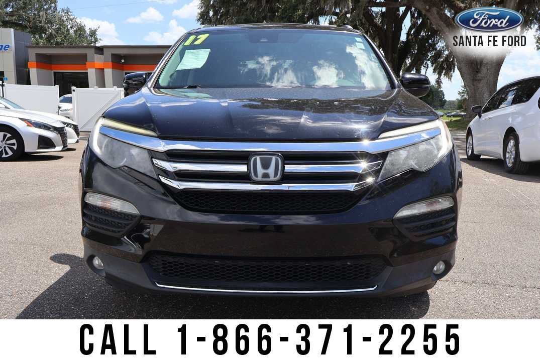 Used 2017 Honda Pilot Touring image 4