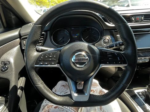 Used 2019 Nissan Rogue SV AWD/4WD image 20
