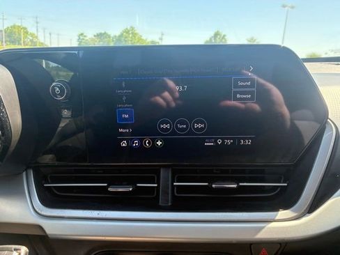 Used 2026 Chevrolet Trax LS w/ LS Convenience Package FWD image 19