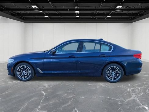 Used 2019 BMW 530i xDrive w/ Convenience Package image 2