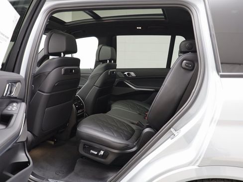 New 2026 BMW X7 xDrive40i w/ M Sport Package image 14